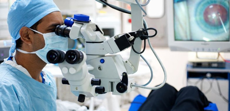 Why Choosing the Best Retina Specialist in Mumbai Matters for Your Vision