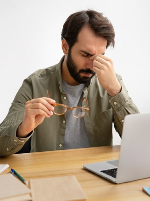 Squint eye specialist in Mumbai